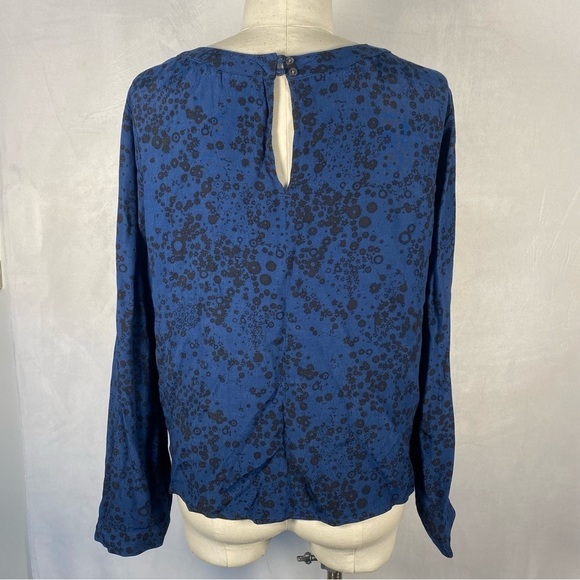 GAP Navy Blue Black Floral Long Sleeve Pintuck Blouse Size Petite Medium MP M - Picture 6 of 10